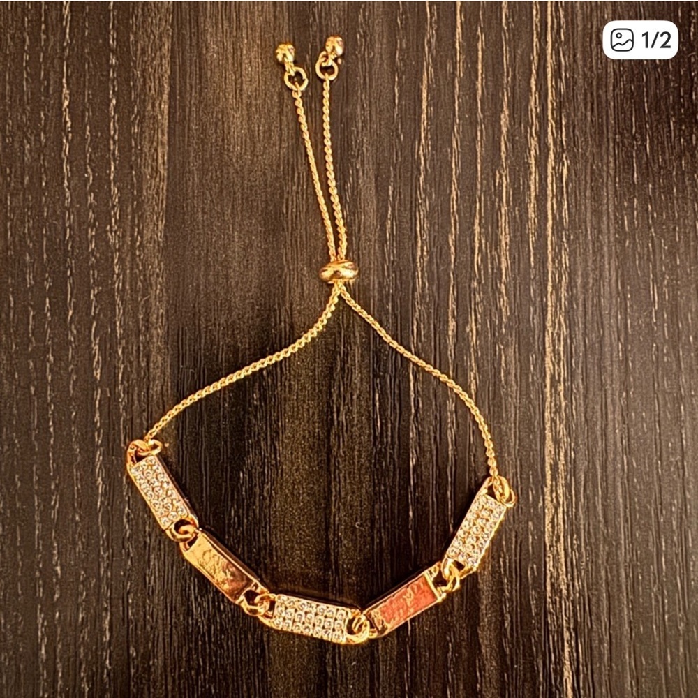 Elegant Gold Adjustable Slider Bracelet
Sparkle Accent OS
